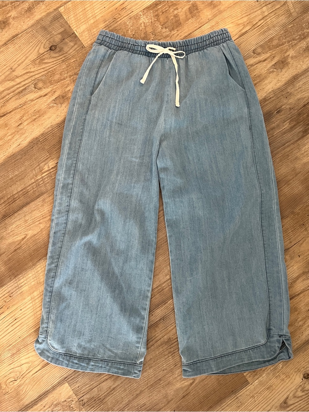 Three Bird Nest Light Wash Wide Leg Chambray Drawstring Pants Medium